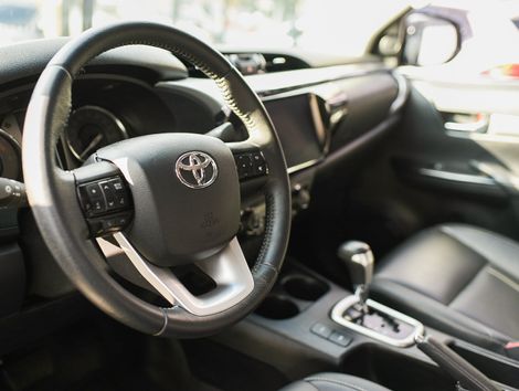 Toyota Hilux CD SRV 4x4 2.8 TDI Diesel Aut.