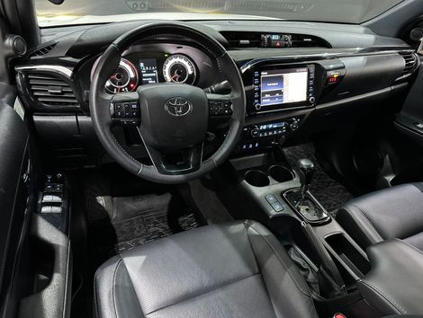 Toyota Hilux CD SRX 4x4 2.8 TDI 16V Diesel Aut.