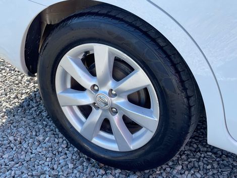 Nissan VERSA SL 1.6 16V Flex Fuel 4p Mec.