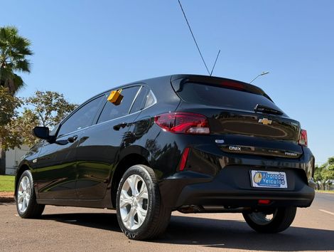 Chevrolet ONIX HATCH PREM. 1.0 12V TB Flex 5p Aut.