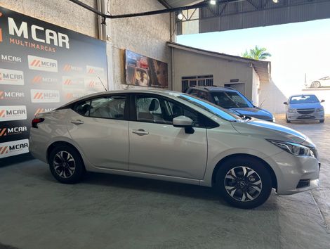 Nissan VERSA Sense 1.6 16V Flex Aut.