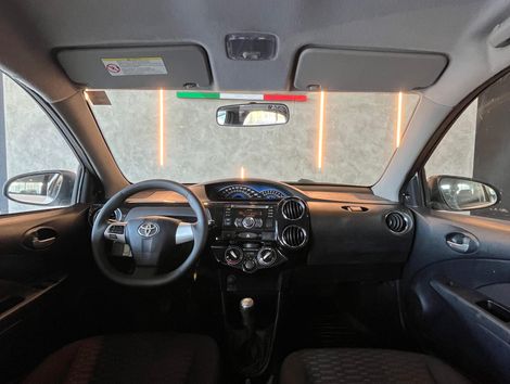 Toyota ETIOS XLS Sedan 1.5 Flex 16V 4p Mec.