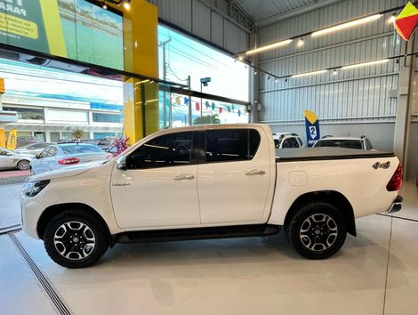 Toyota Hilux CD SRV 4x4 2.8 TDI Diesel Aut.