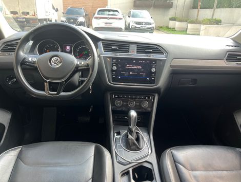 VolksWagen TIGUAN Allspac Comf 250 TSI 1.4 Flex