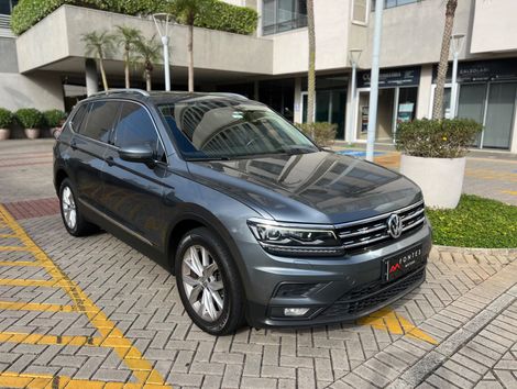 VolksWagen TIGUAN Allspac Comf 250 TSI 1.4 Flex