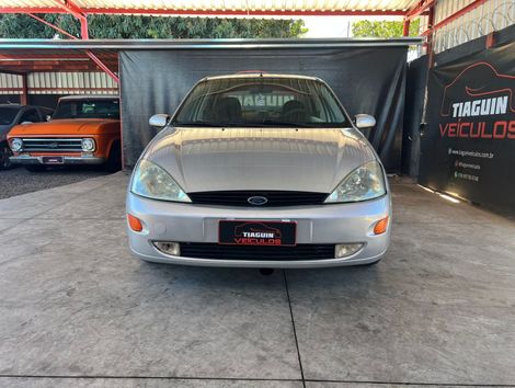 Ford Focus Ghia Sed. 2.0 16V/ 2.0 16V Flex 4p