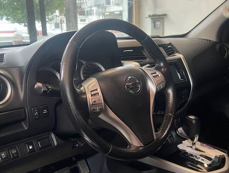 Nissan Frontier LE CD 4x4 2.3 Bi-TB Diesel Aut.