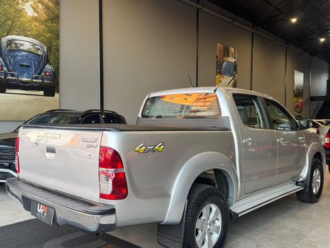 Toyota Hilux CD SRV 4x4 2.7 Flex 16V Aut.