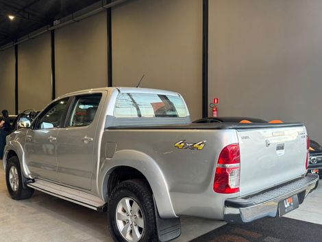 Toyota Hilux CD SRV 4x4 2.7 Flex 16V Aut.