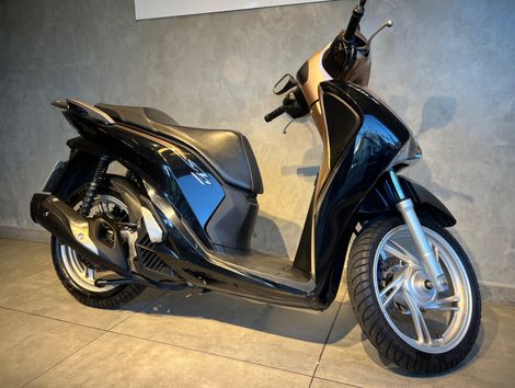 HONDA SH 150i/DLX