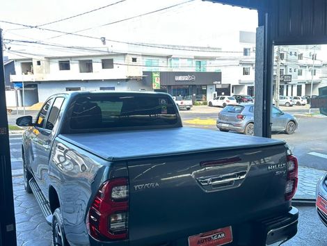 Toyota Hilux CD SRV 4x4 2.8 TDI Diesel Aut.