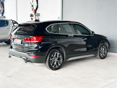 BMW X1 SDRIVE 20i X-Line 2.0 TB Active Flex