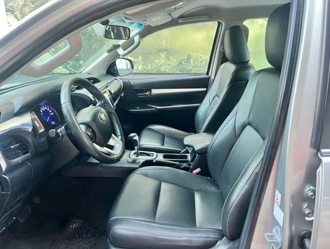 Toyota Hilux CD SRX 4x4 2.8 TDI 16V Diesel Aut.