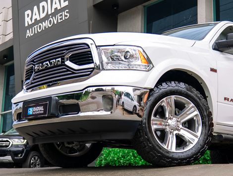 RAM CLASSIC LARAMIE 5.7 CD V8 4X4 Aut.
