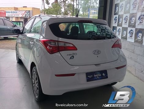 Hyundai 5 Anos 1.0 Flex 12V Mec.