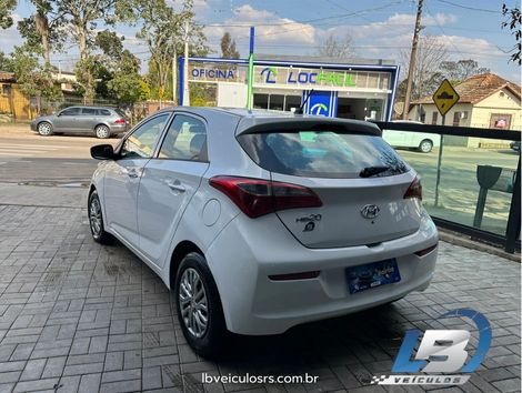 Hyundai 5 Anos 1.0 Flex 12V Mec.