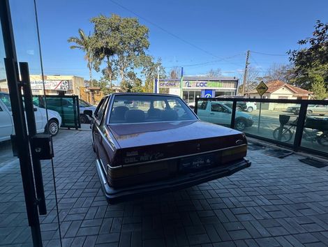 Ford Ghia 1.8 2p 