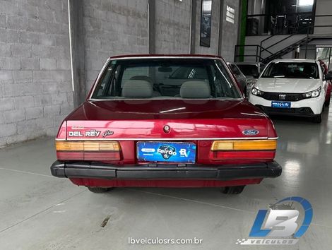 Ford Ghia 1.6 2p