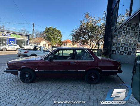 Ford Ghia 1.8 2p