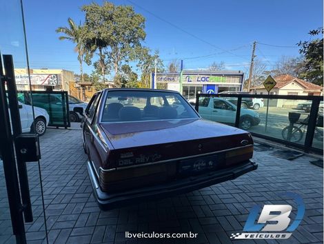 Ford Ghia 1.8 2p