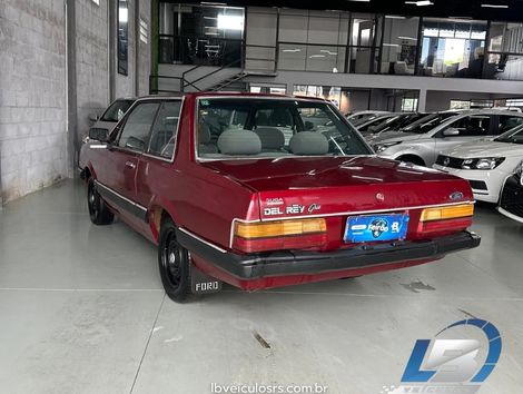 Ford Ghia 1.6 2p