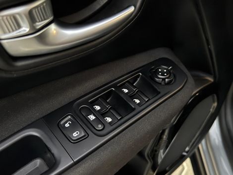 Jeep Renegade Sport 1.8 4x2 Flex 16V Aut.