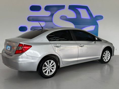 Honda Civic Sedan LXS 1.8/1.8 Flex 16V Aut. 4p
