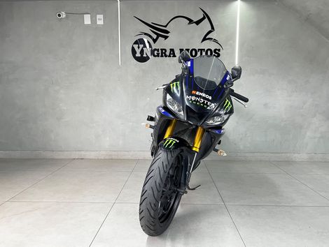 YAMAHA YZF R-3 321/ABS