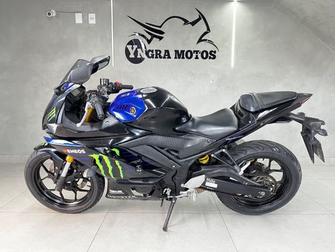 YAMAHA YZF R-3 321/ABS