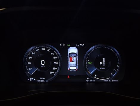Volvo I/VOLVO XC40 T5H RDESIGN