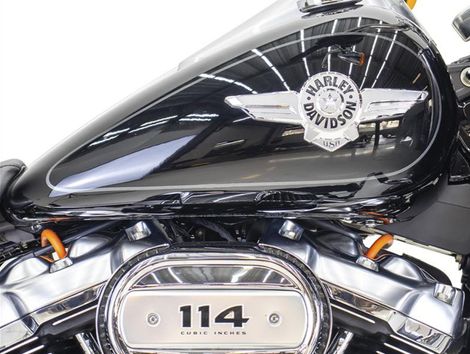 Harley FAT BOY 114