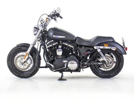 Harley 1200 CUSTOM CB LIMITED