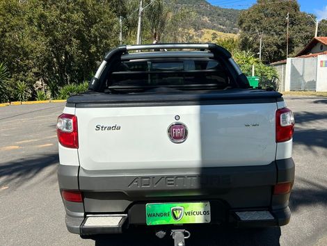 Fiat Strada Adv.1.8 16V Dualogic Flex CD