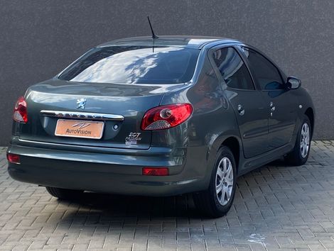 Peugeot 207 Sedan Passion XR 1.4 Flex 8V 4p