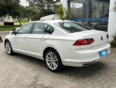 VolksWagen Passat Highline 2.0 TSI 220cv Tip.