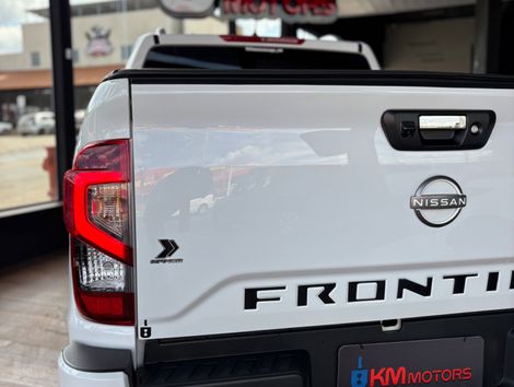 Nissan Frontier XE CD 4x4 2.3 Bi-TB Diesel Aut.
