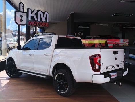 Nissan Frontier XE CD 4x4 2.3 Bi-TB Diesel Aut.