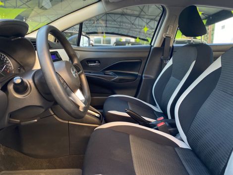 Nissan VERSA Sense 1.6 16V Flex Aut.