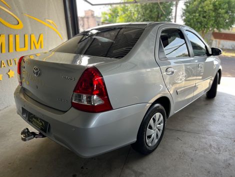Toyota ETIOS XS Sedan 1.5 Flex 16V 4p Aut.