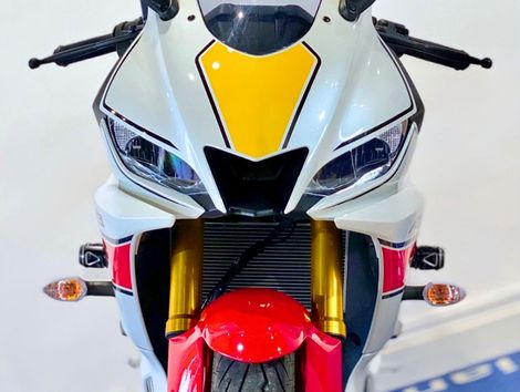 YAMAHA YZF R-3 World GP 60th ANINIVERSARY ED.