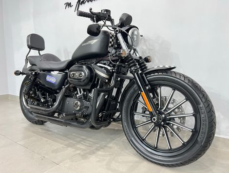 Harley XL 883N IRON