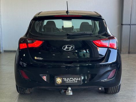 Hyundai i30 1.8 16V Aut. 5p