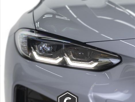 BMW i4 e-Drive 40 (Elétrico)