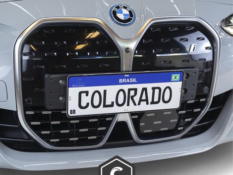 BMW i4 e-Drive 40 (Elétrico)