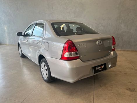 Toyota ETIOS XS Sedan1.5 Flex 16V 4p Mec.