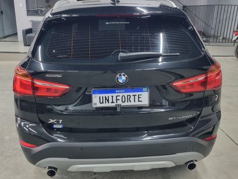 BMW X1 SDRIVE 20i X-Line 2.0 TB Active Flex