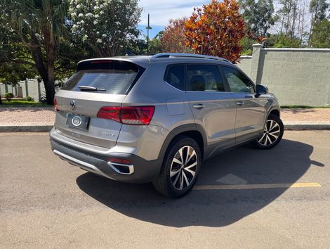 VolksWagen TAOS Highline 1.4 250 TSI Flex Aut.