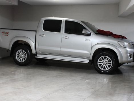 Toyota Hilux CD SRV D4-D 4x4 3.0 TDI Diesel Aut