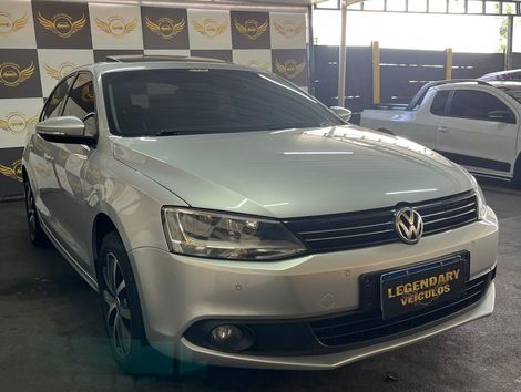VolksWagen JETTA Comfortline 2.0 T.Flex 8V 4p Tipt.
