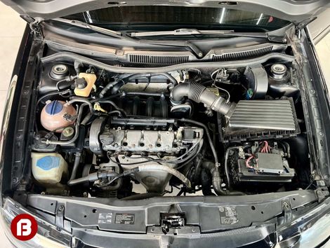 VolksWagen Golf Sportline 1.6 Mi Total Flex 8V 4p